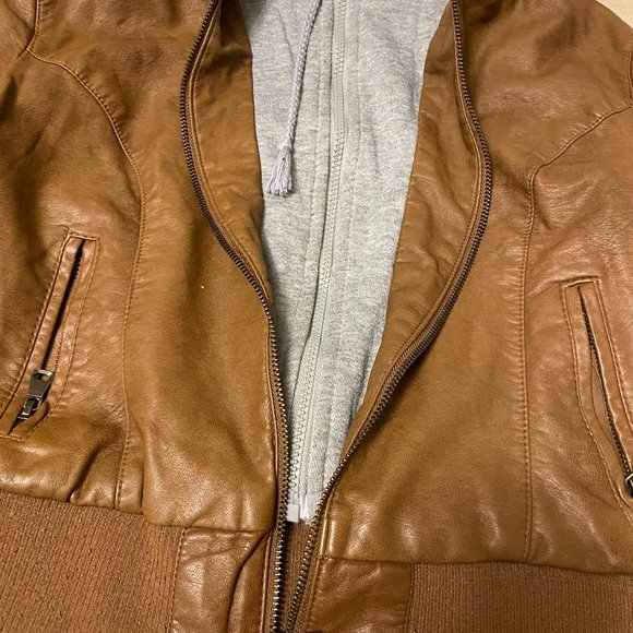 Ci Sono Hooded Cropped Faux Leather Jacket - Picture 11 of 16